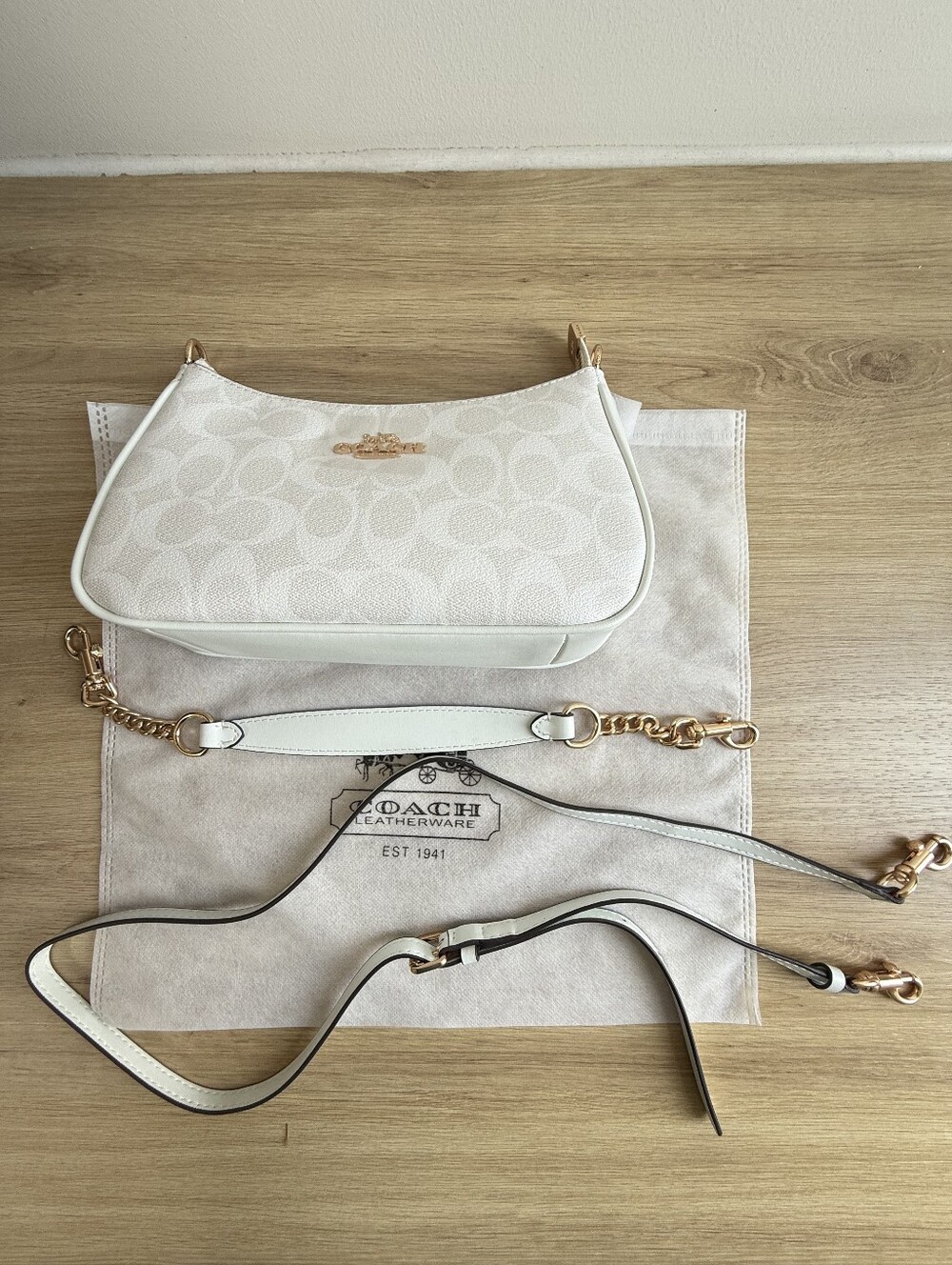 Coach White Teri Shoulder Bag in Signature Canvas - Picture 9 of 9